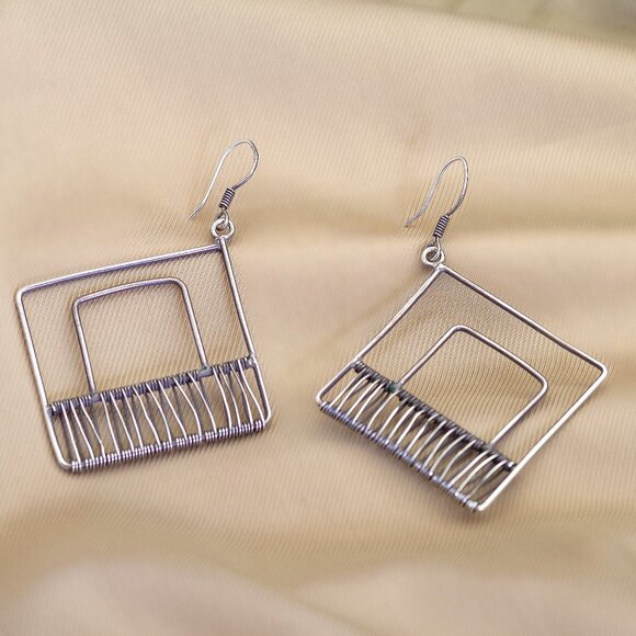 Vintage Minimalist Geometric Wire Earrings, 925 Sterling Silver Handmade Jewelry - Picture 1 of 5
